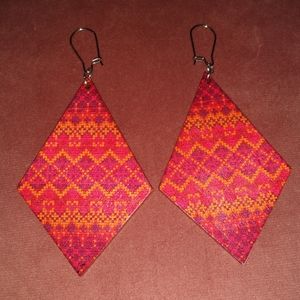 BOGO Wood Diamond Bohemian Pattern Lightweight Earrings Red Boho Festival New